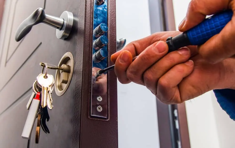 Locksmith Abu Dhabi movers